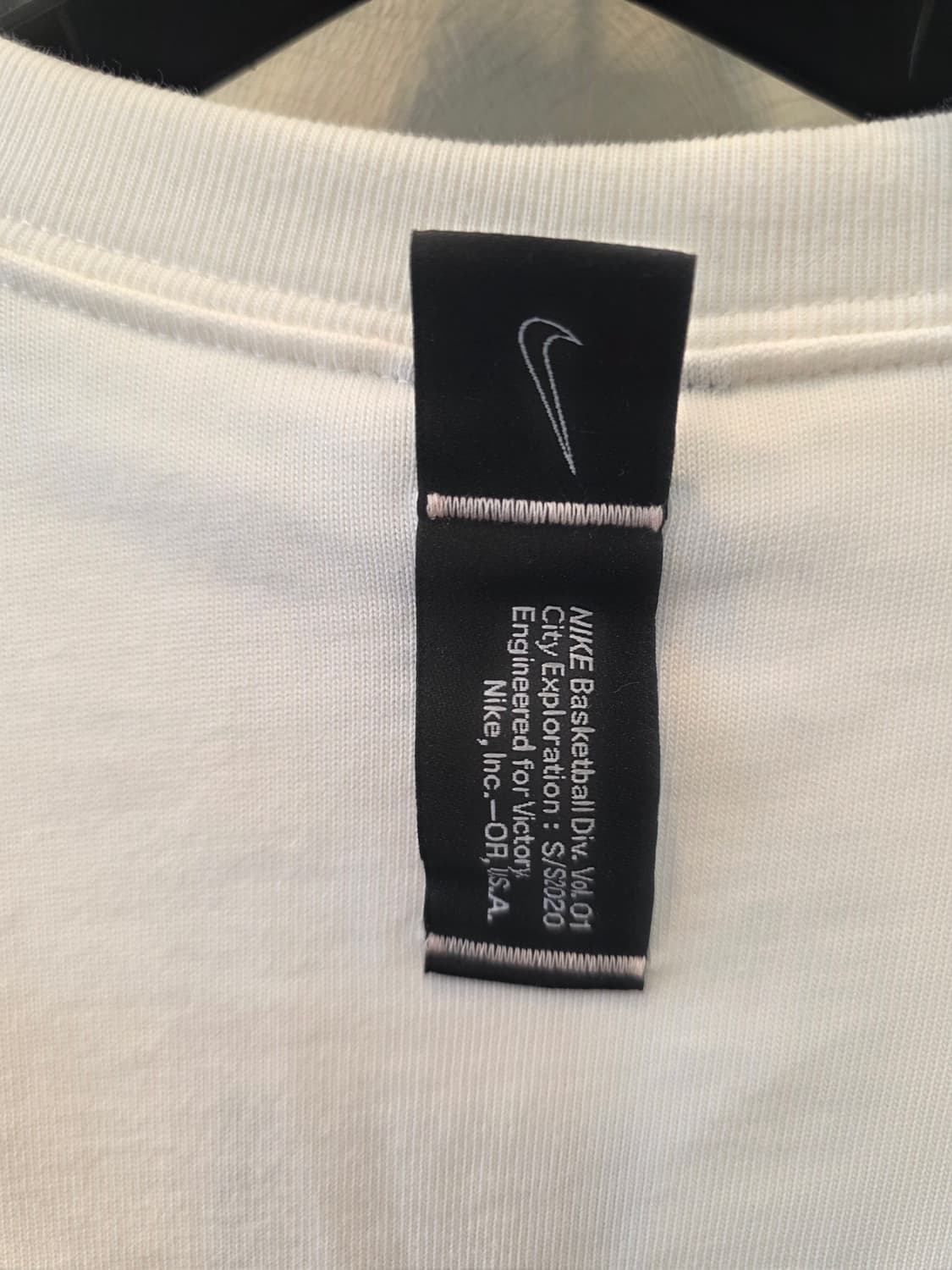 나이키 코지 티 스우시  반팔 티셔츠 흰색 상품이미지5