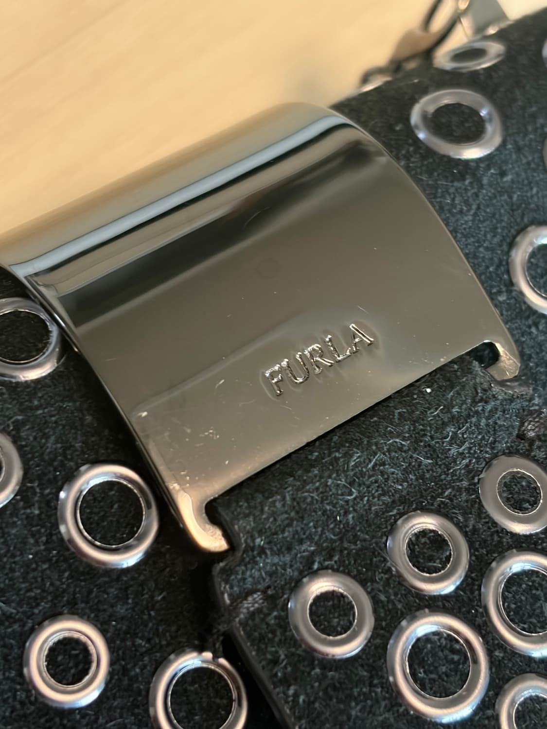 훌라 furla 가방, 펀칭 크로스백 클러치백 상품이미지5