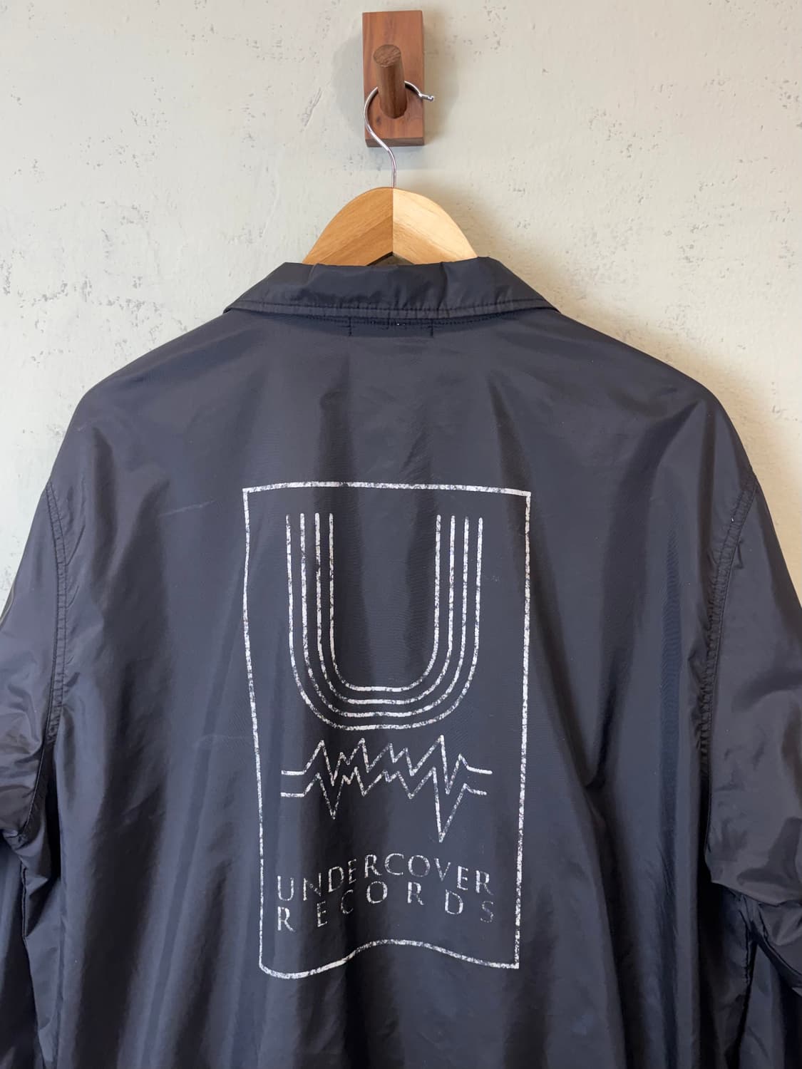언더커버 언더커버레코드 코치자켓 상품이미지3