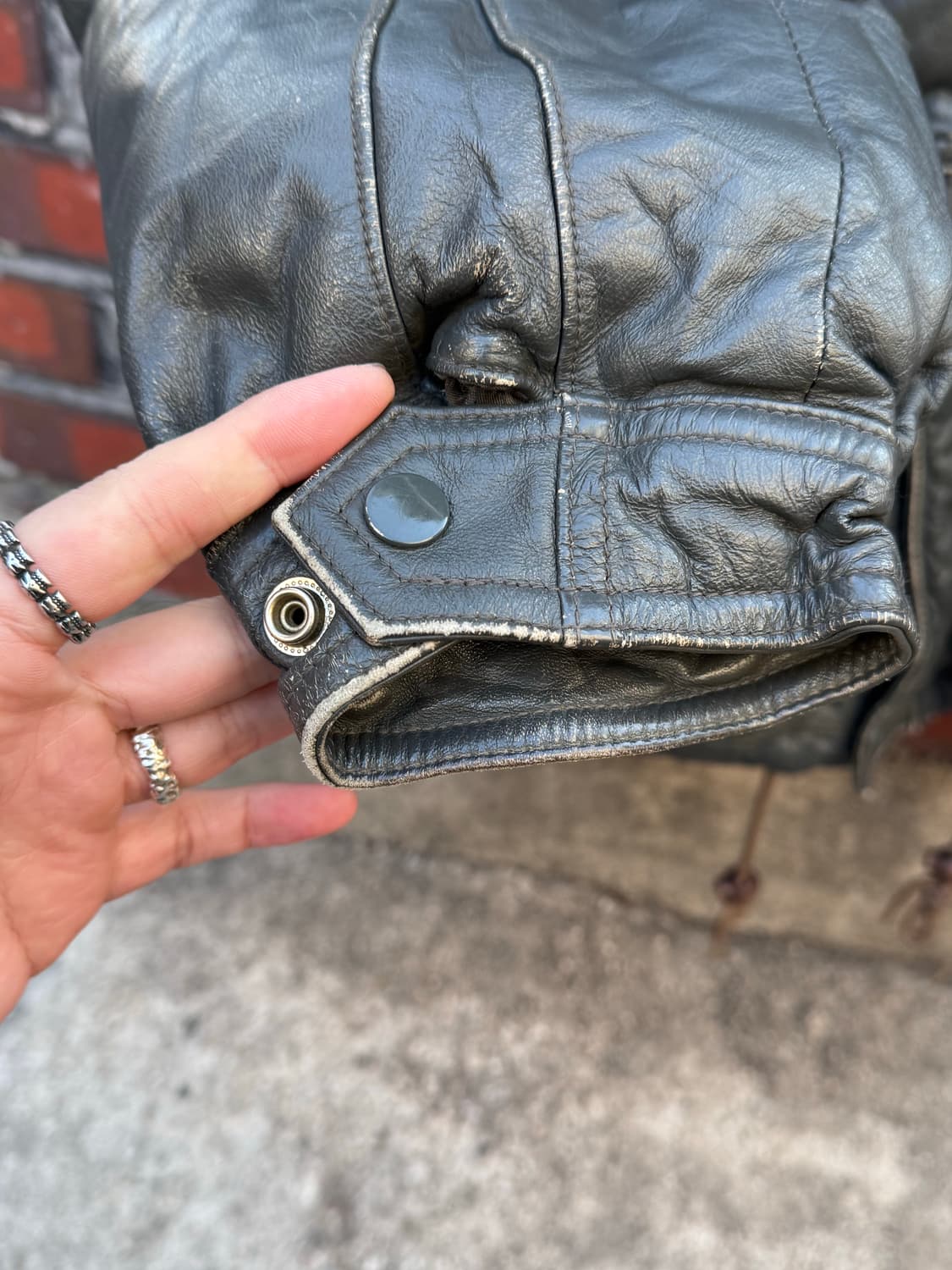 Morgan 카우하이드 웨스턴 페더 가죽패딩 상품이미지9