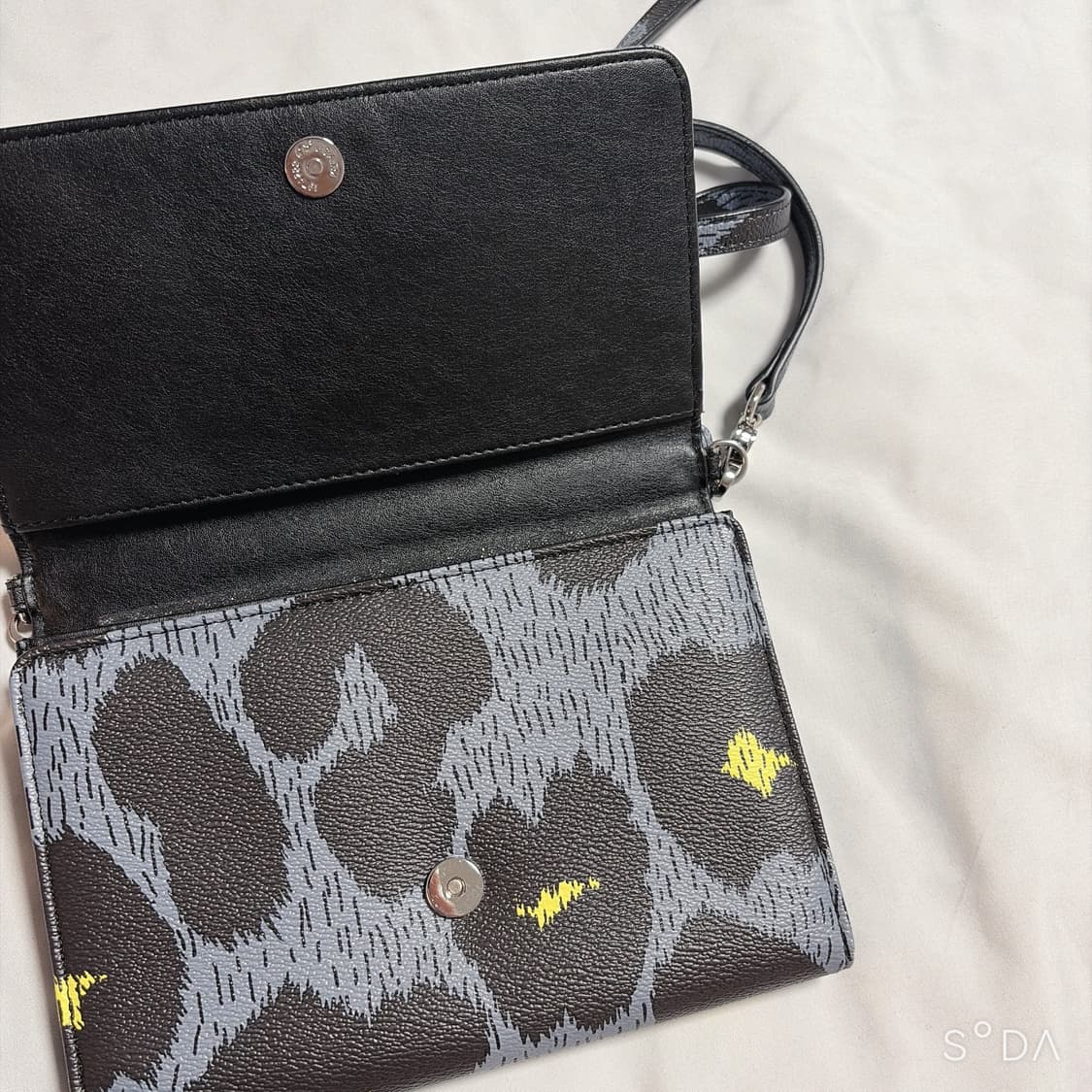 비비안웨스트우드 레오파드 클러치 백 상품이미지5