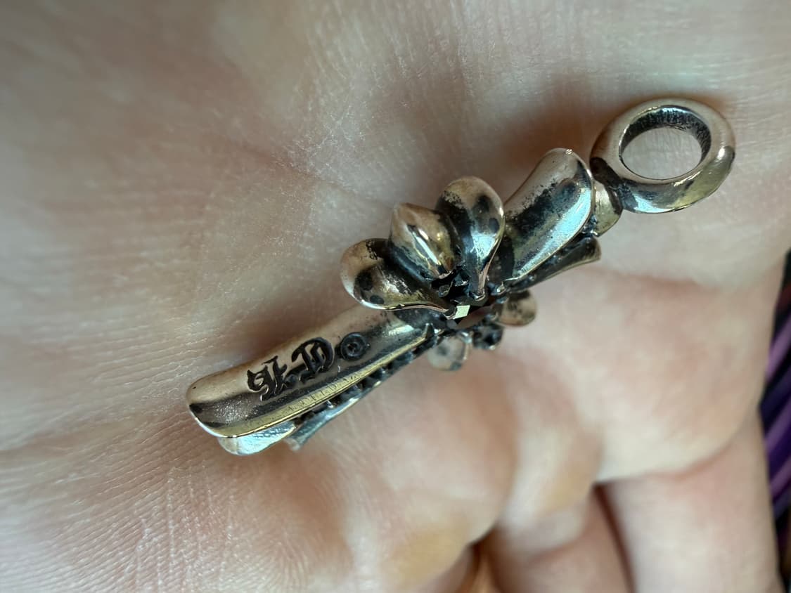 크롬하츠 타이니펫 크로스 펜던트 블랙다이아 풀파베 상품이미지4