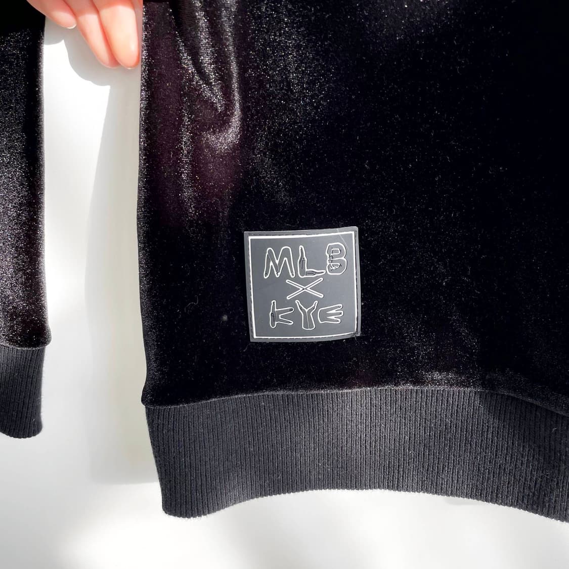 A2 MLB x KYE 벨루어 벨벳 맨투맨 100사이즈 상품이미지4