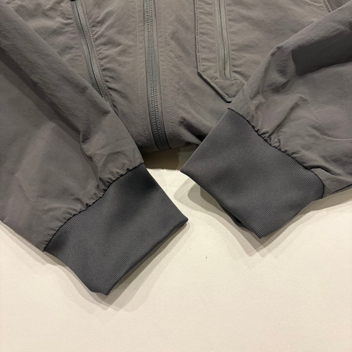 [100] 아디다스 그레이 나일론 포켓 봄버 자켓 B678 상품이미지5