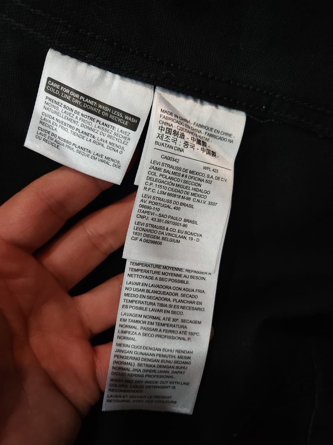 리바이스 블랙 데님 커버롤

 상품이미지7