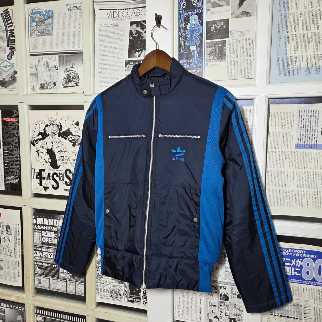 아디다스 블랙 엔 블루 레이싱 패디드 자켓 상품이미지1