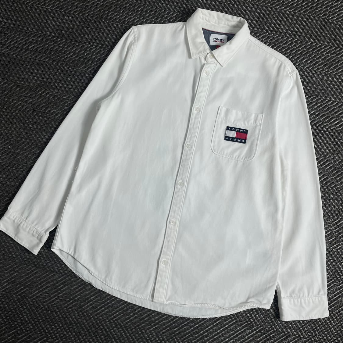 타미힐피거 플래그 로고 박시핏 옥스포드 화이트 셔츠y 3592 상품이미지1