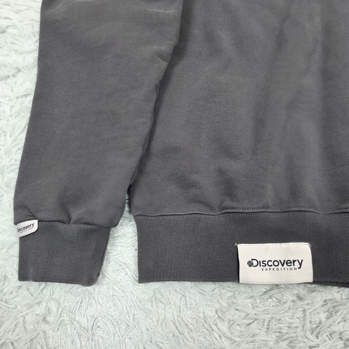 디스커버리 익스페디션 그라데이션 지구 로고 맨투맨 90 상품이미지5