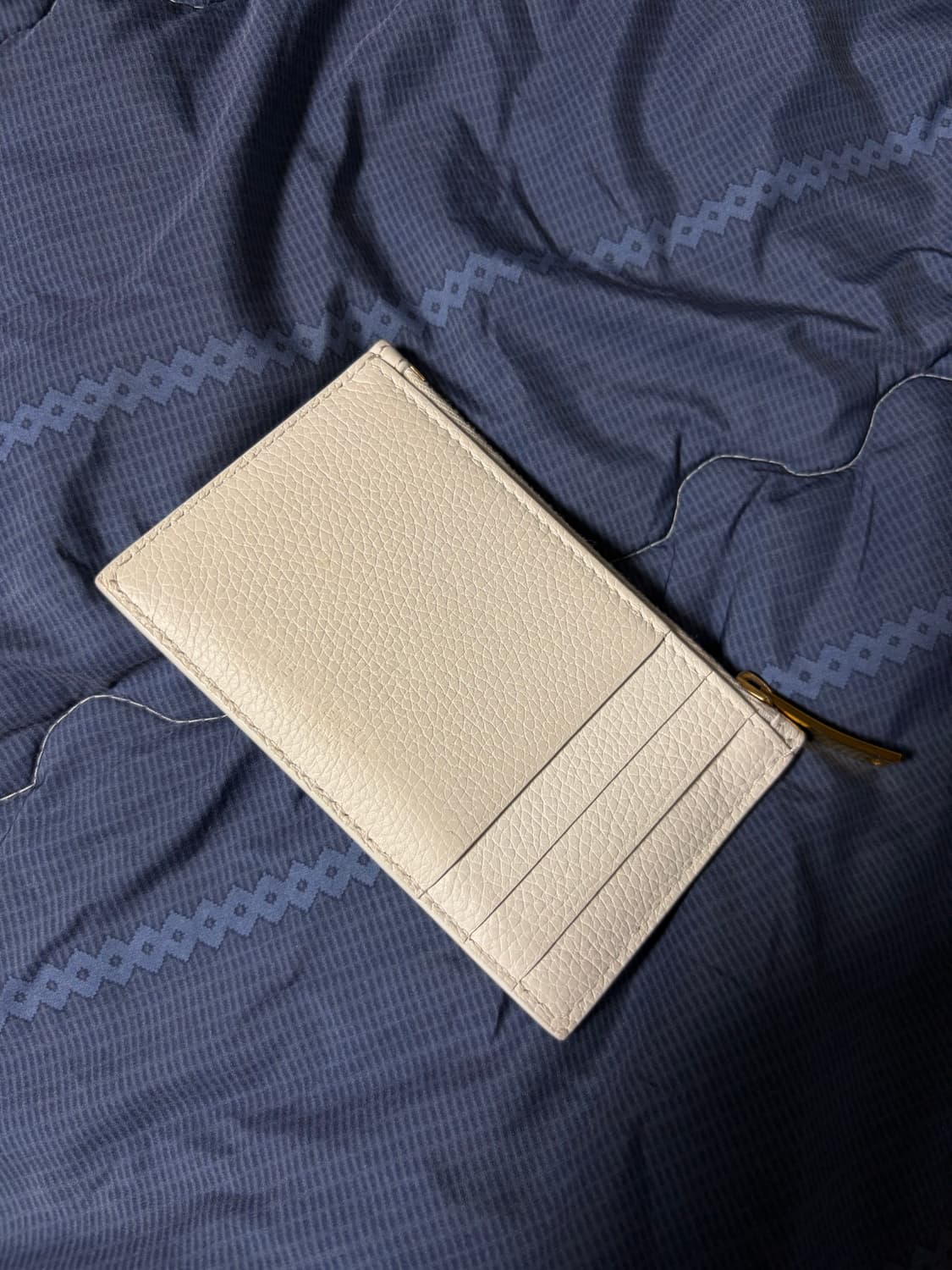 보테가베네타 화이트 지퍼 카드 케이스 상품이미지4