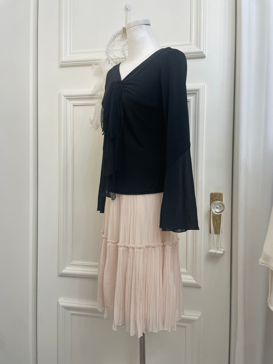 black shirring bow point span top 상품이미지3