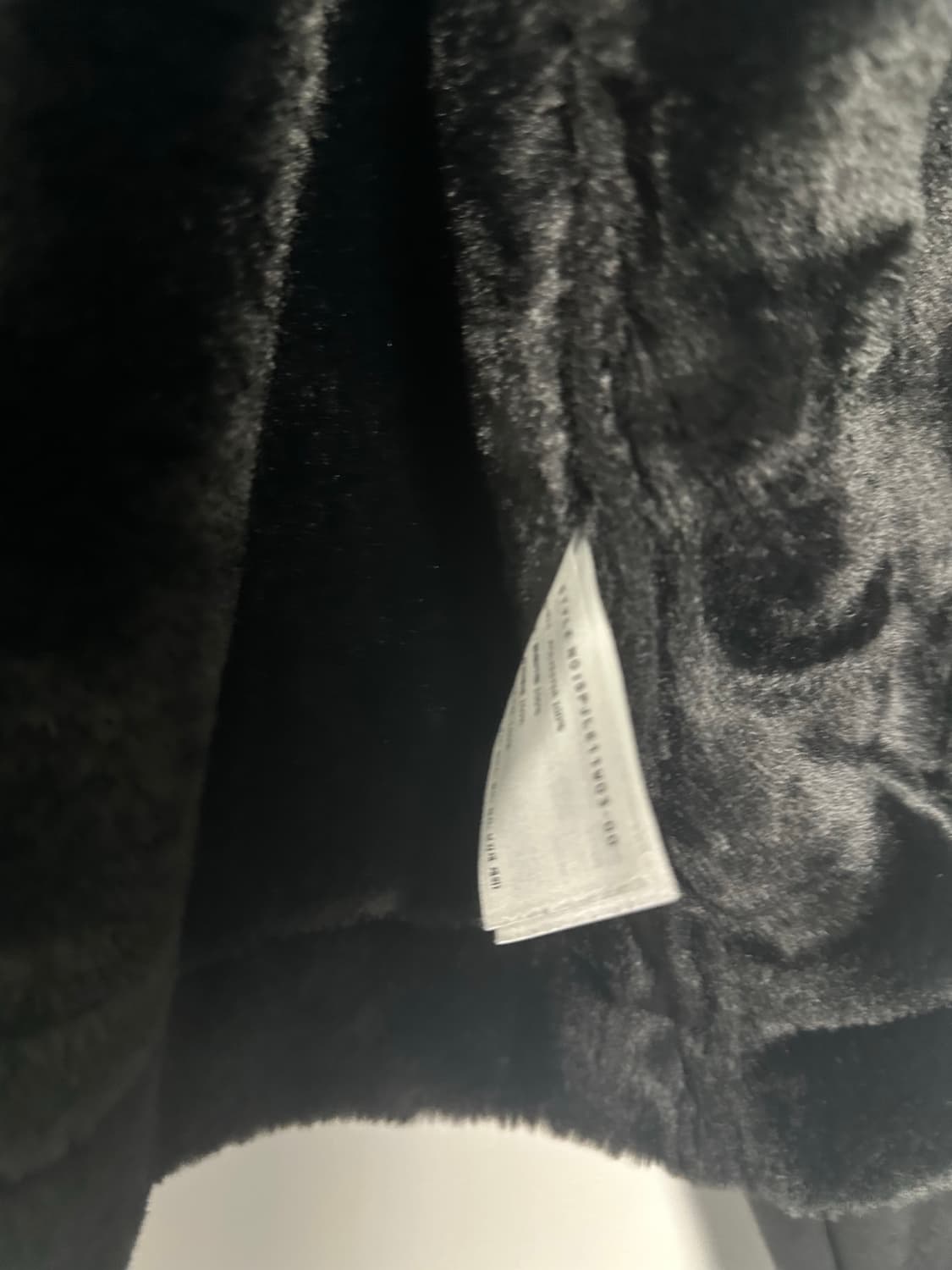 스파오 퍼배색 무스탕 S 상품이미지4