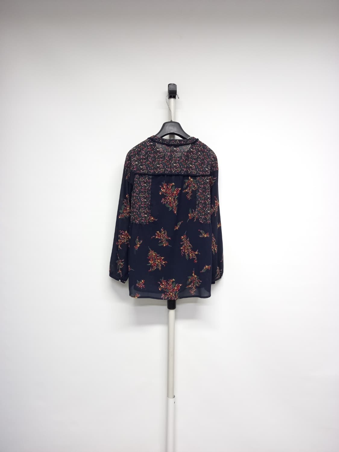 써스데이아일랜드 춘하추 쉬폰 긴팔블라우스 55 상품이미지2