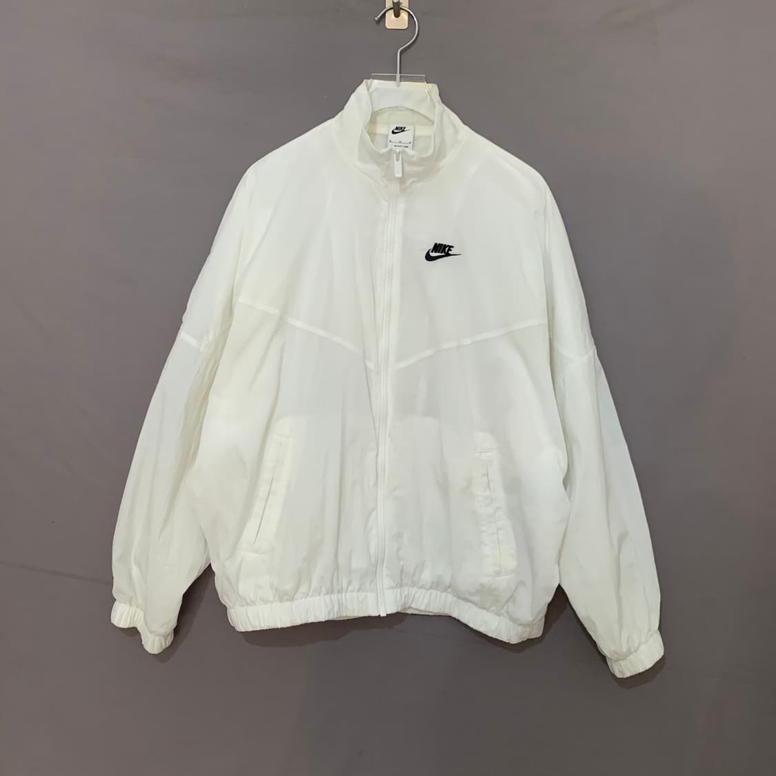 M 나이키 여성 NSW 에센셜 윈드러너 바람막이 자켓 상품이미지2