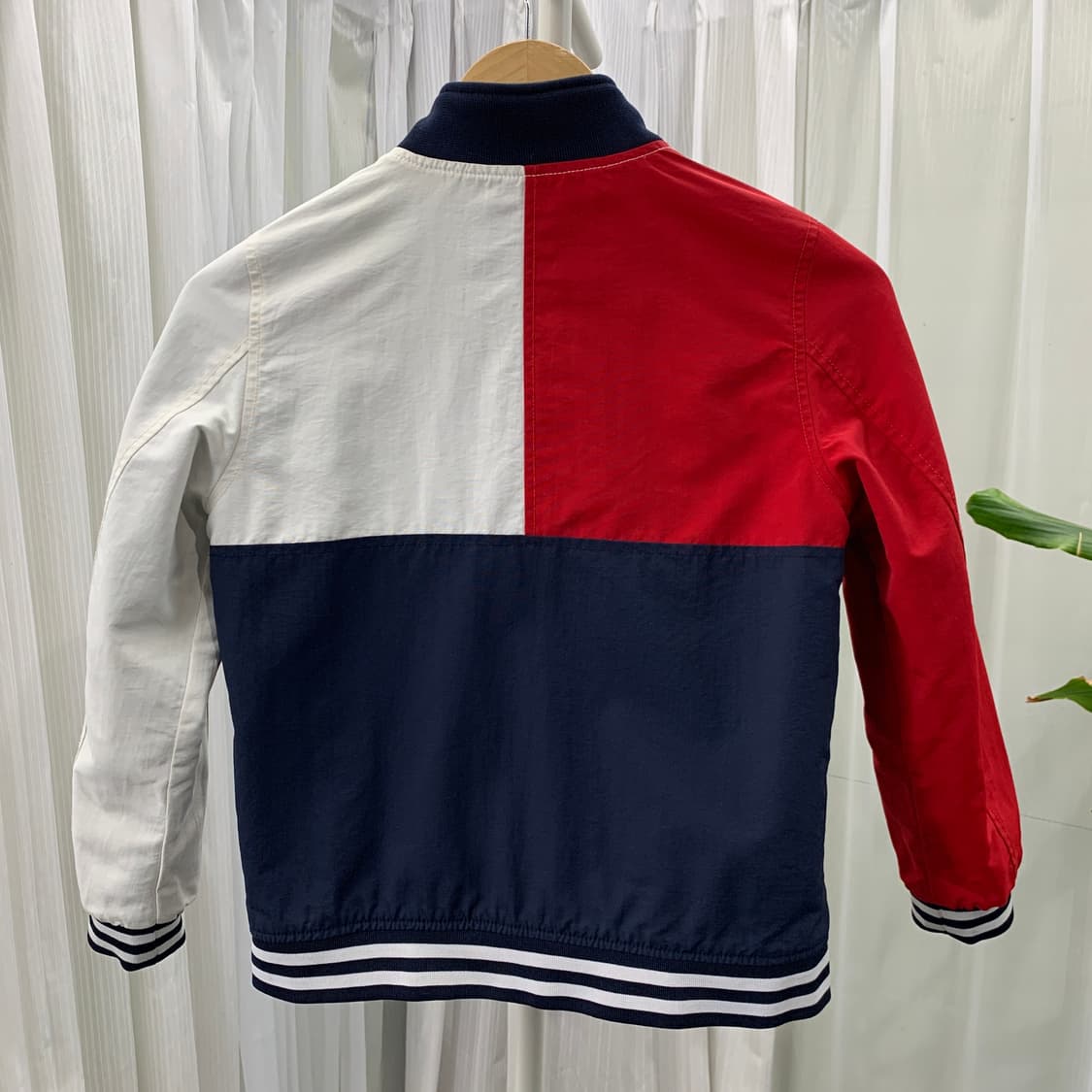 타미힐피거 리버시블 양면 바람막이 자켓 1899 상품이미지2