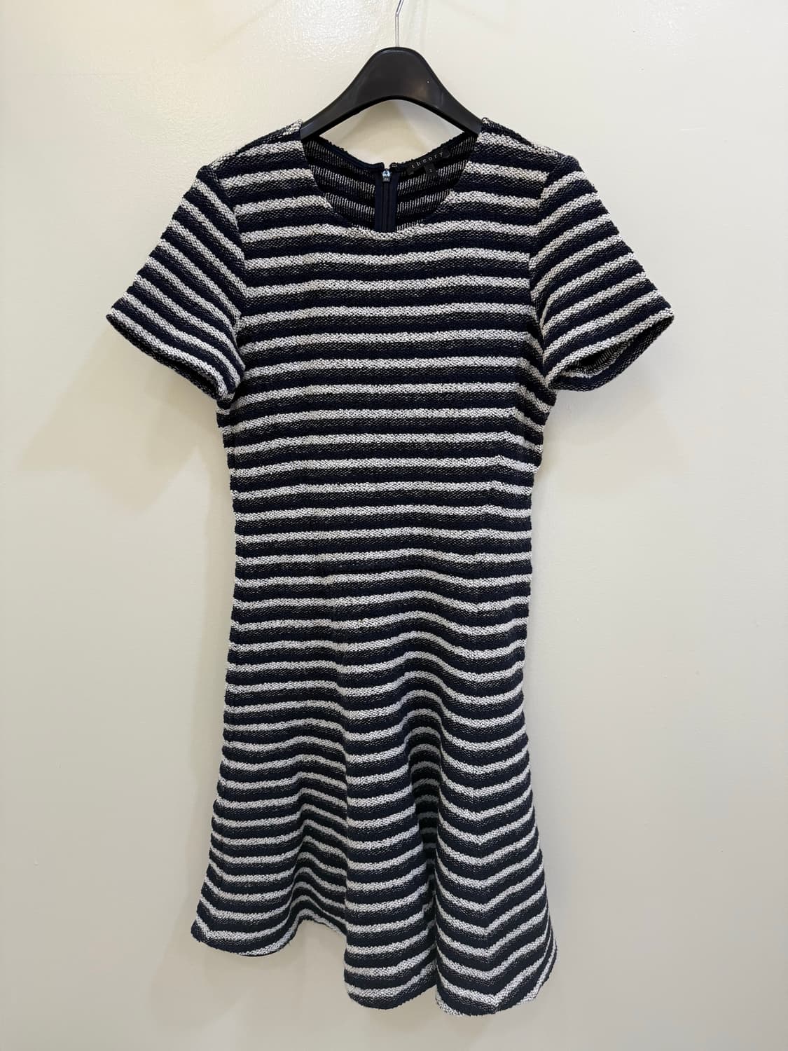 띠어리 스트라이프 반팔 원피스 정품 상품이미지1