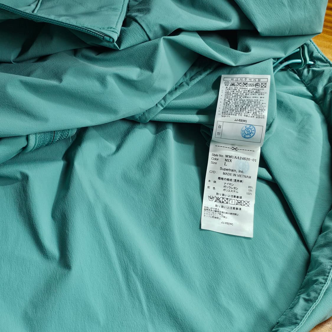 [정품/L] 왁(WAAC) 남성 로고 포인트 경량 바람막이 자켓 상품이미지7