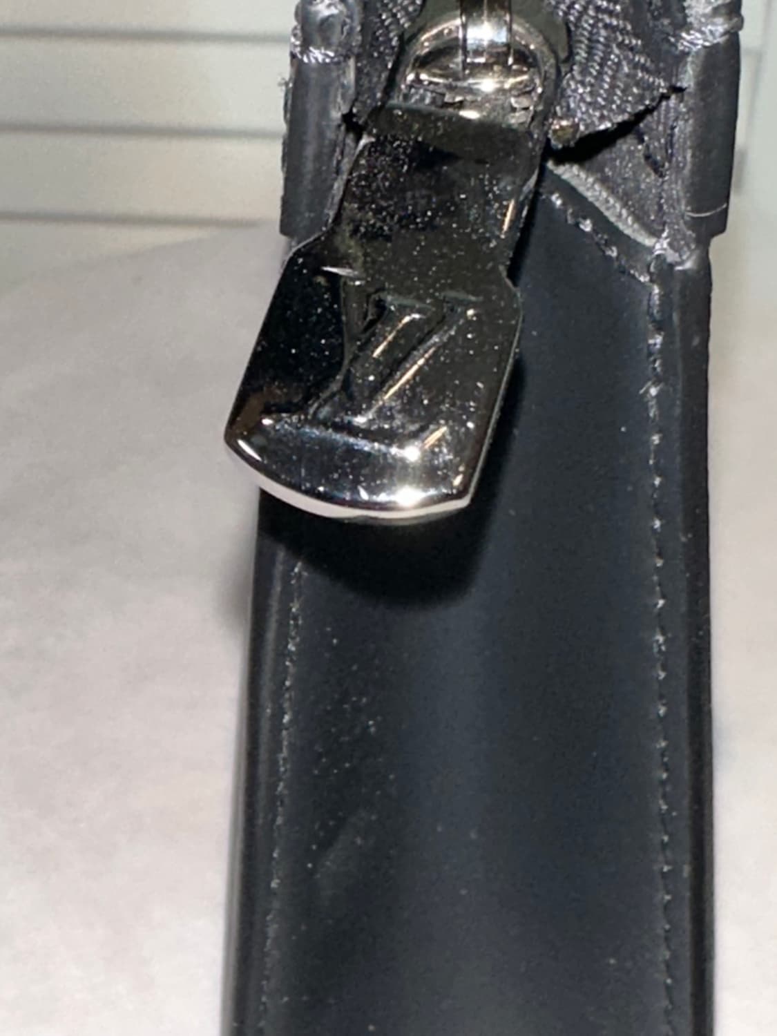 루이비통 포쉐트 보야주 클러치 상품이미지9