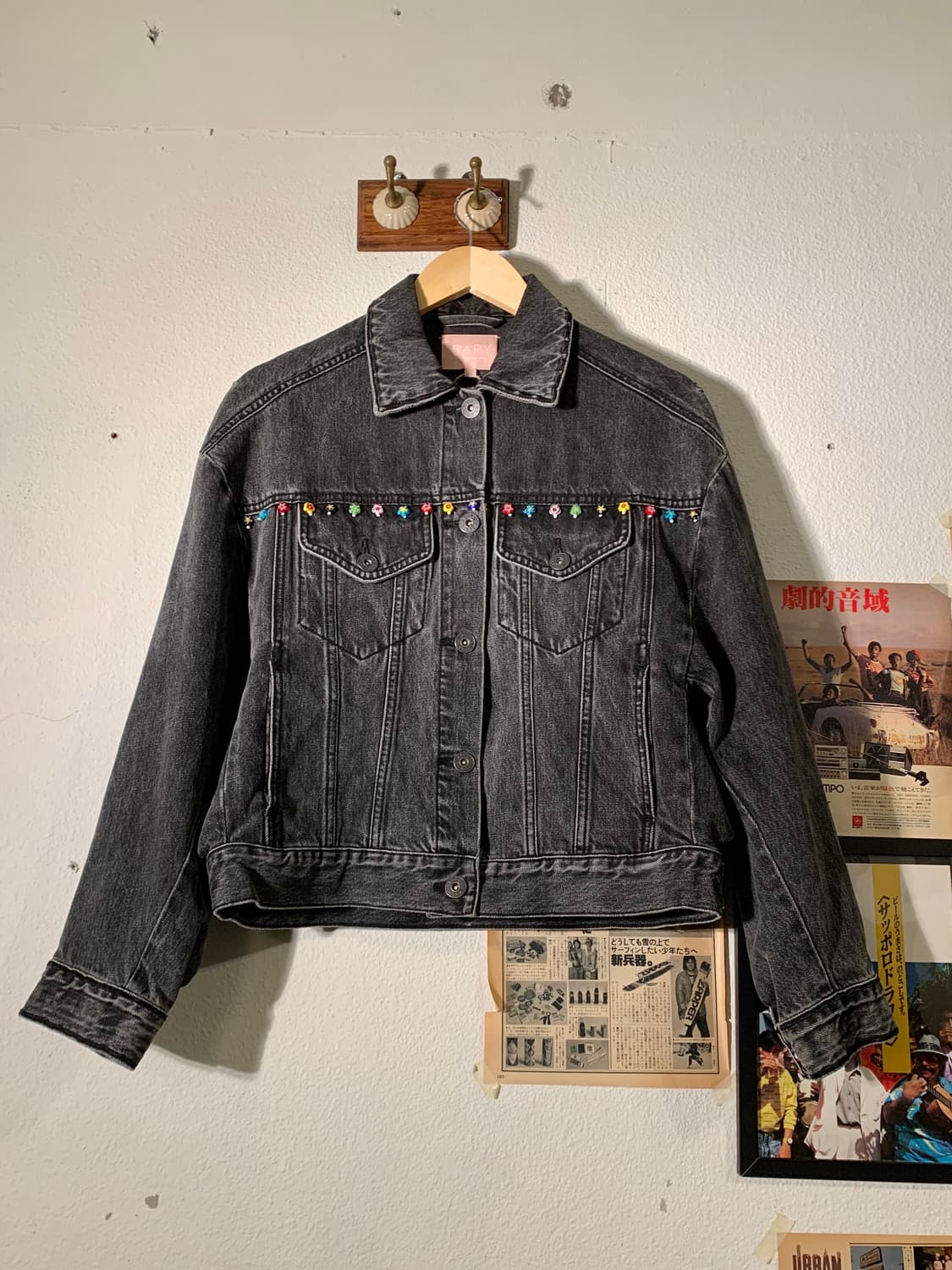 베이피 플라워 비즈 데님 자켓 상품이미지1