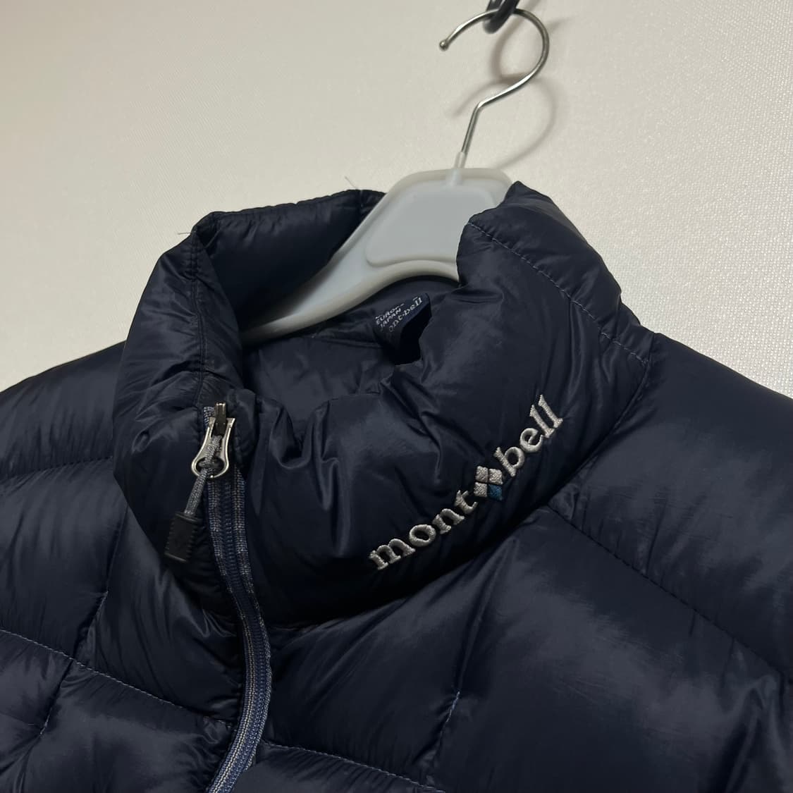 mont bell 몽벨 다이아몬드 경량 패딩 네이비 L 상품이미지4