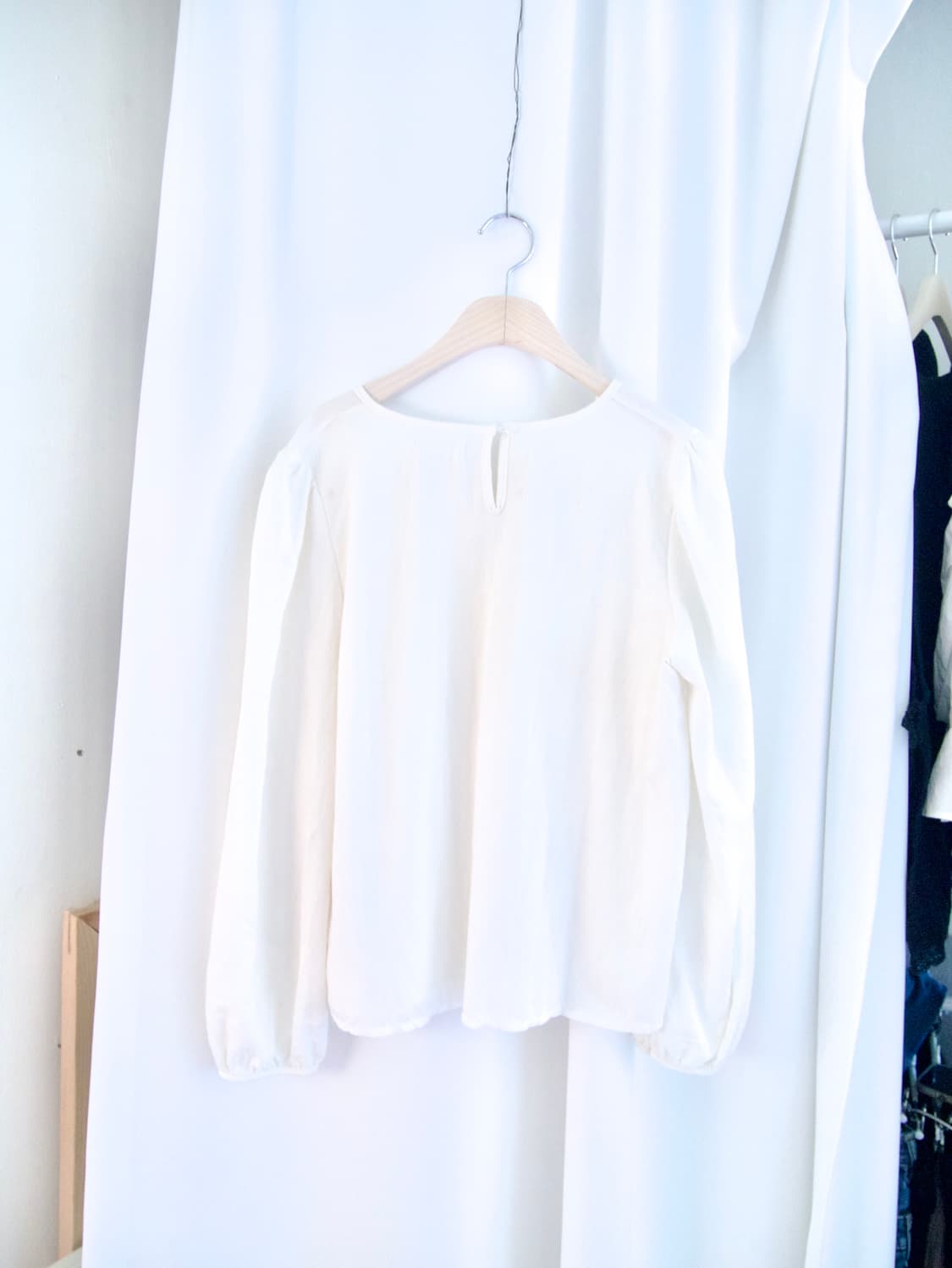 white minimal blouse 상품이미지2