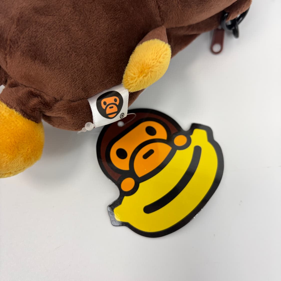 베이프 마일로 플러시 모바일 백 크로스백 가방 상품이미지4