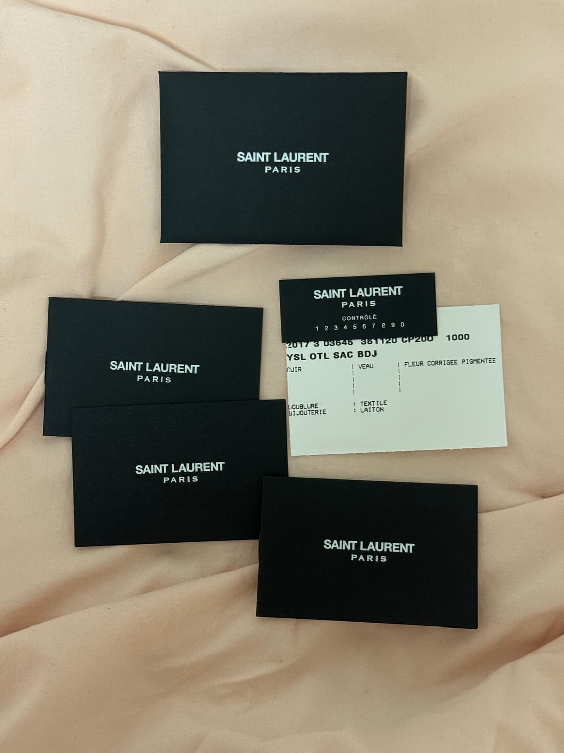 입생로랑 벨드쥬르 클러치 상품이미지2