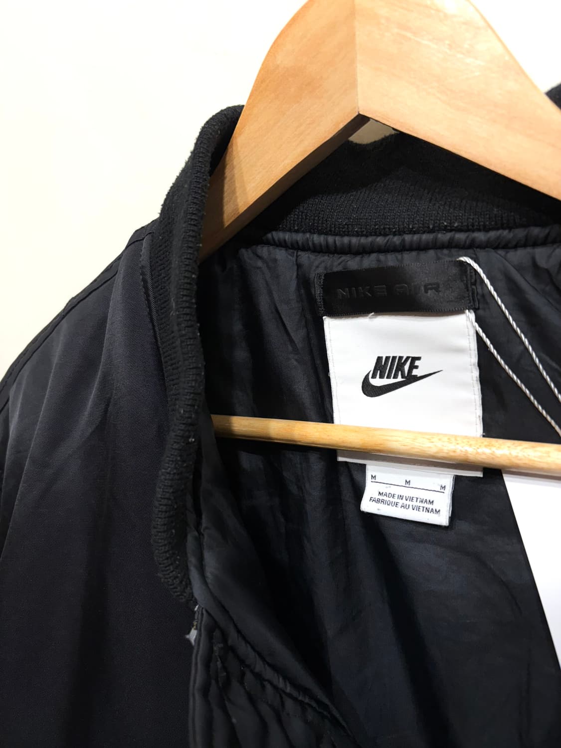 nike AIR 나이키 에어 블랙 봄버 재킷 패딩 상품이미지5