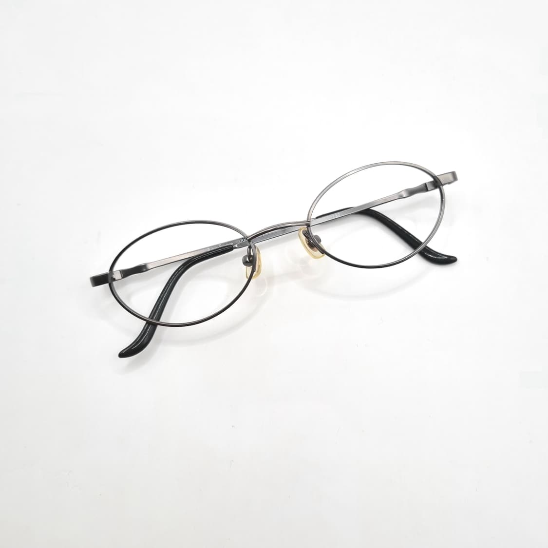 데드스탁 건메탈 엔틱그레이 오벌 안경테 353 상품이미지1