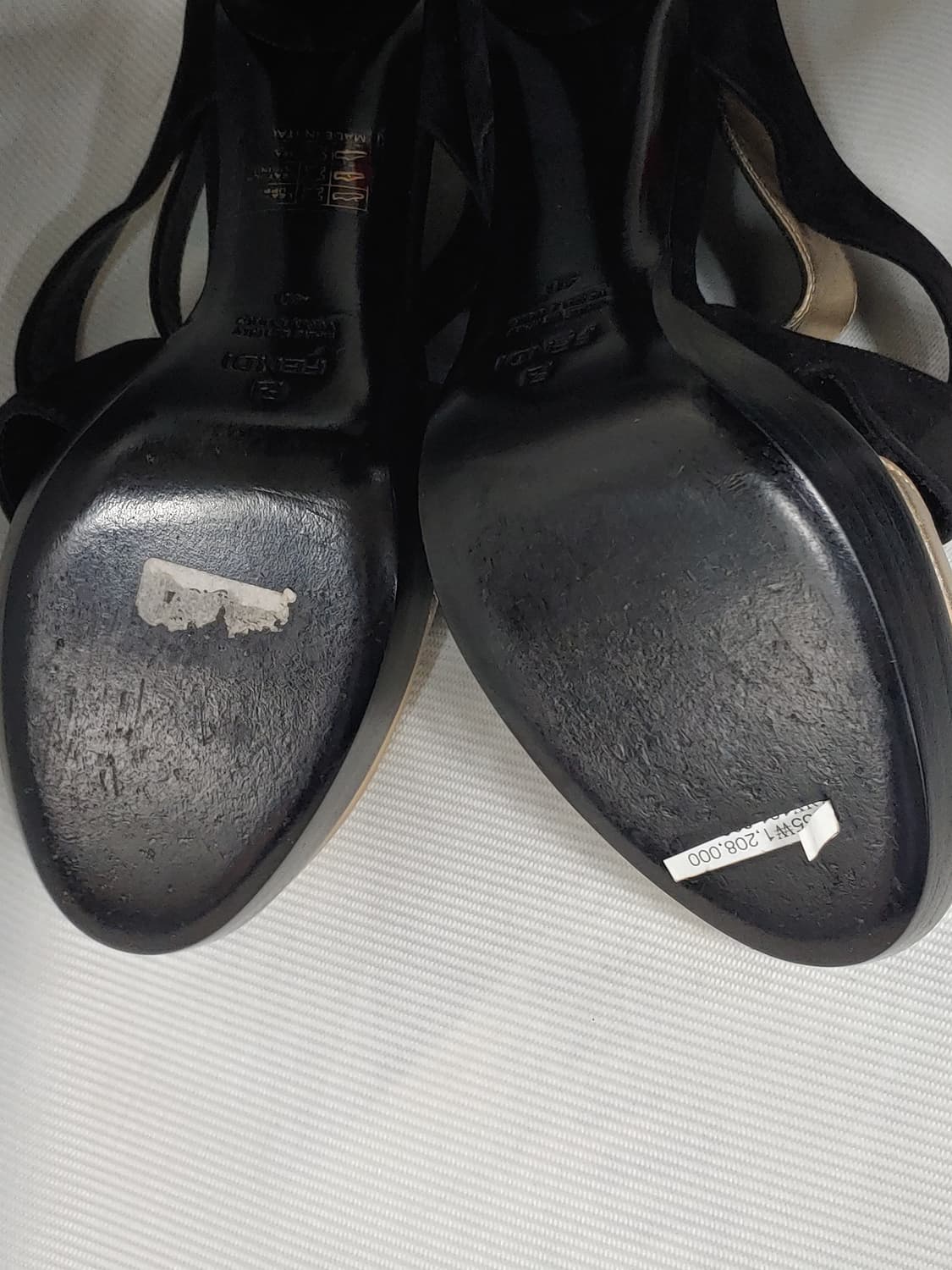 펜디 블랙/골드 오픈토 하이힐 샌들 EU40 상품이미지5