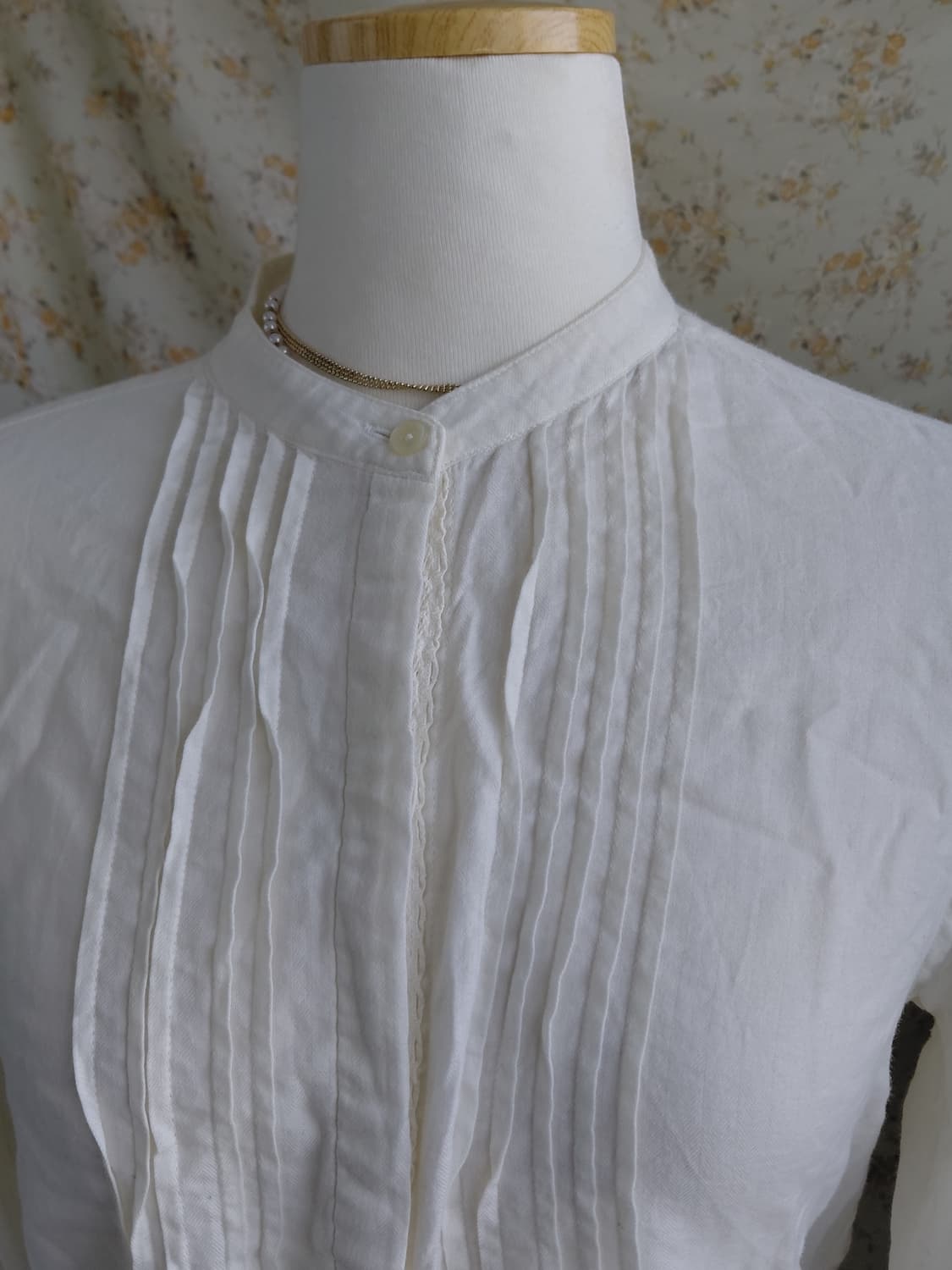 [일본빈티지] 유니클로 화이트 핀턱 롱 셔츠 상품이미지3