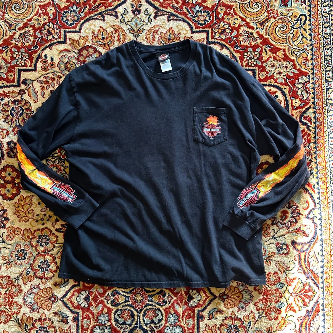 '헬벤더 & 파이어 슬리브' 포켓 롱슬리브 - 3XL 상품이미지2