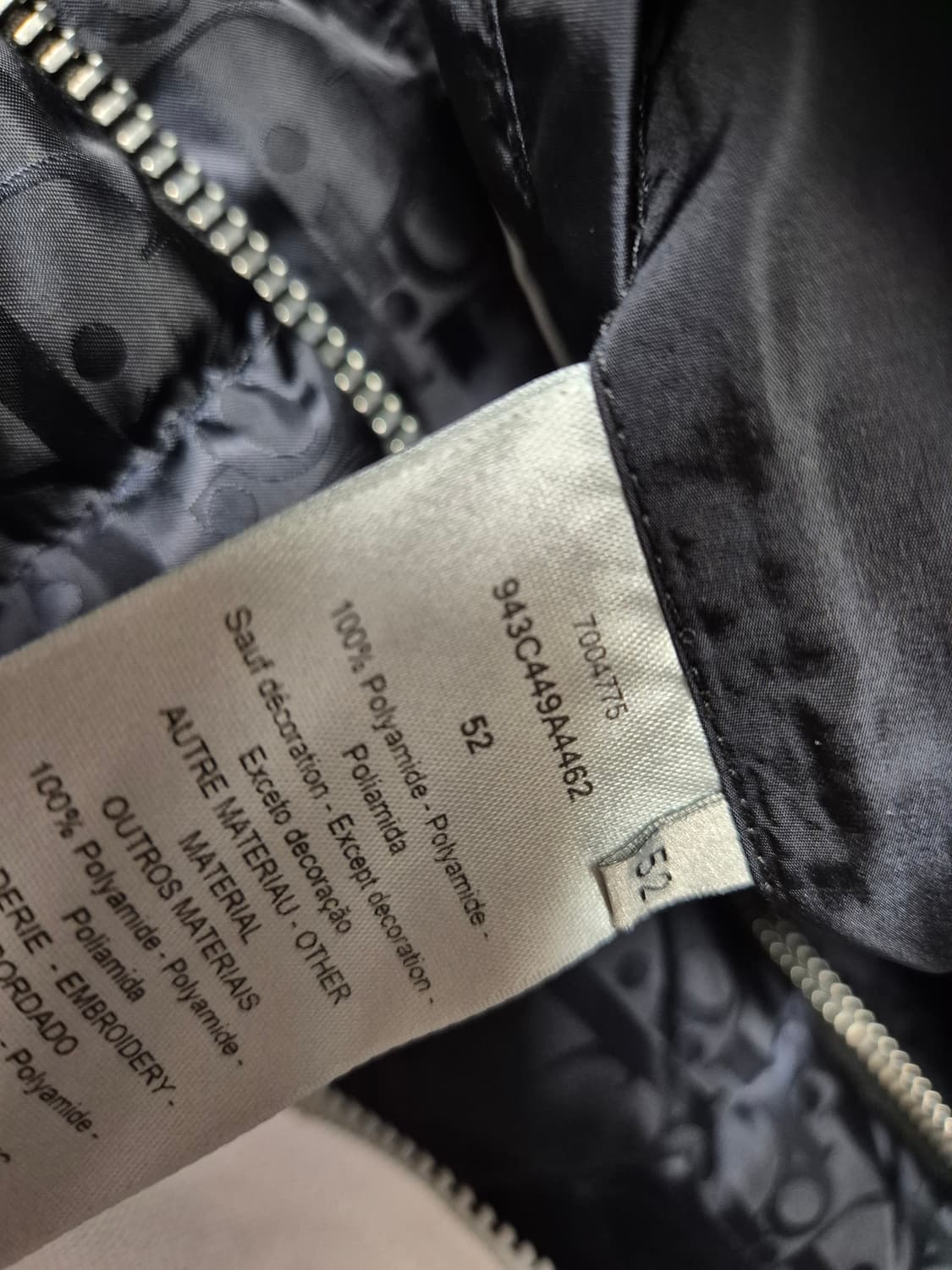 디올 오블리크 패딩 52사이즈 판매합니다 상품이미지7