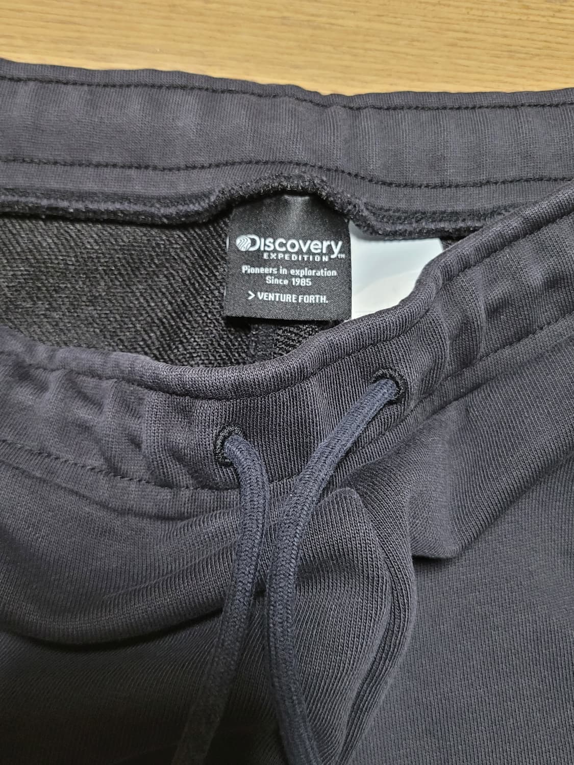 디스커버리 카고 트레이닝복하의

 상품이미지4