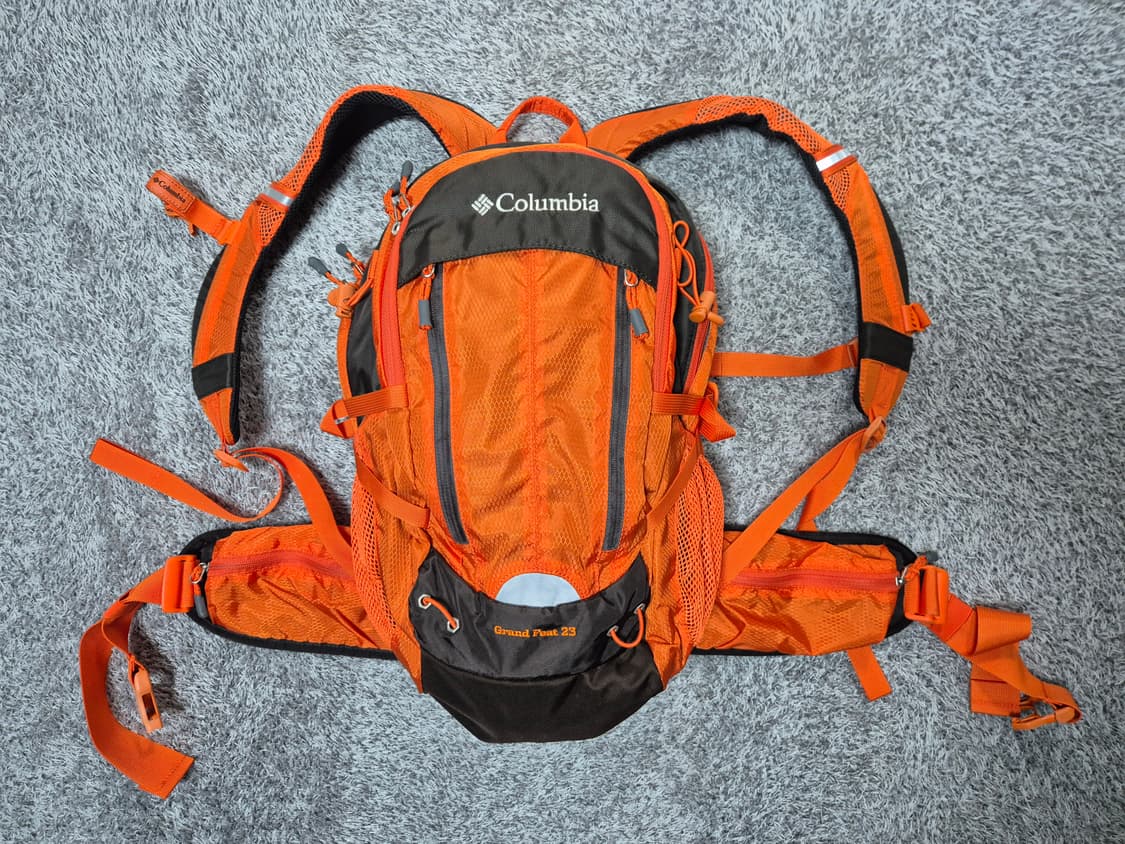 컬럼비아 등산 백팩 Grand feat 23L 상품이미지1