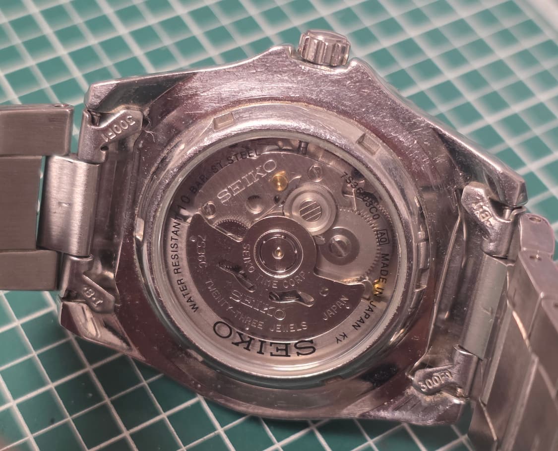 세이코 (SEIKO) 베이비스모 다이버 블랙 오토메틱 스켈레톤 백 시계 상품이미지5