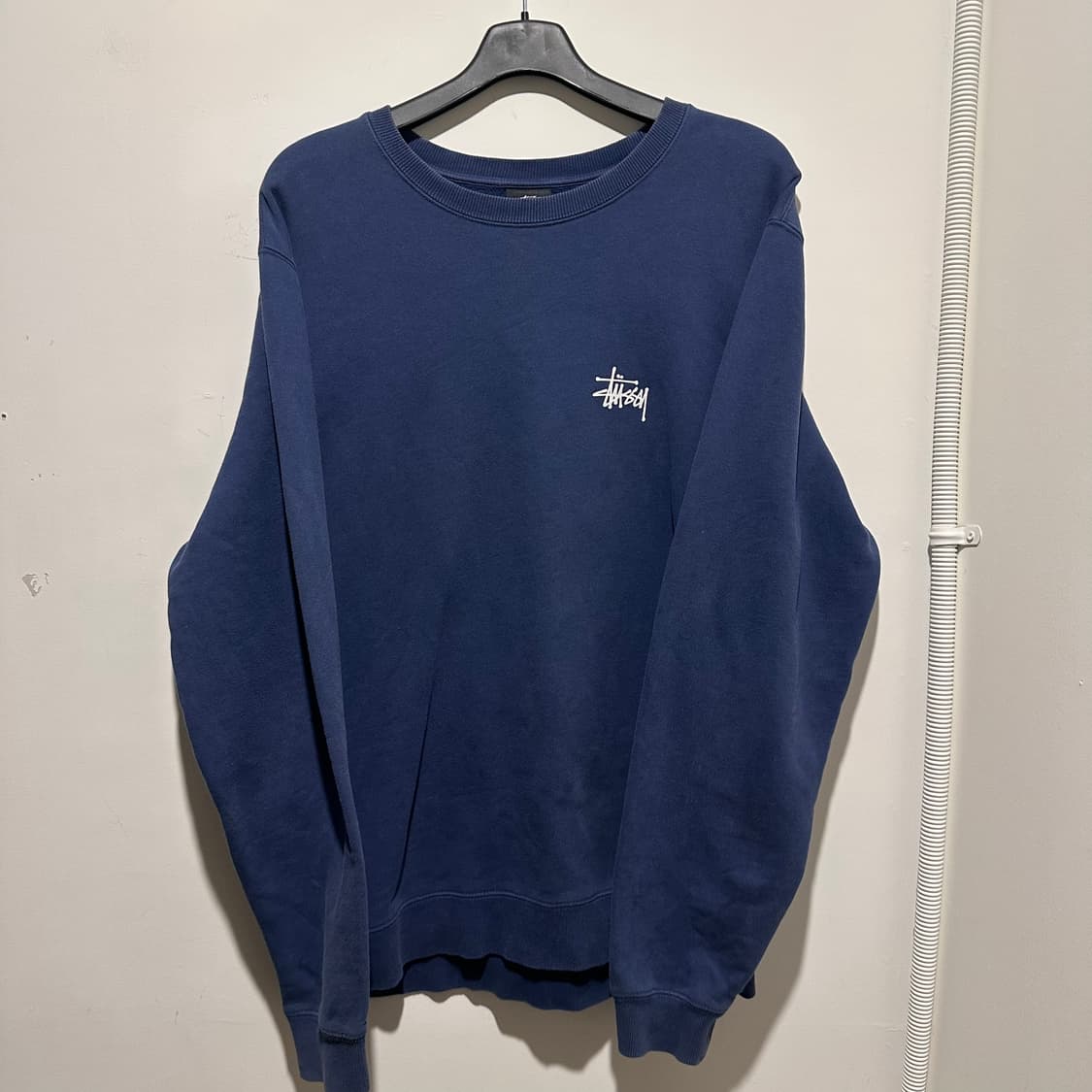 스투시 네이비 맨투맨 상품이미지1