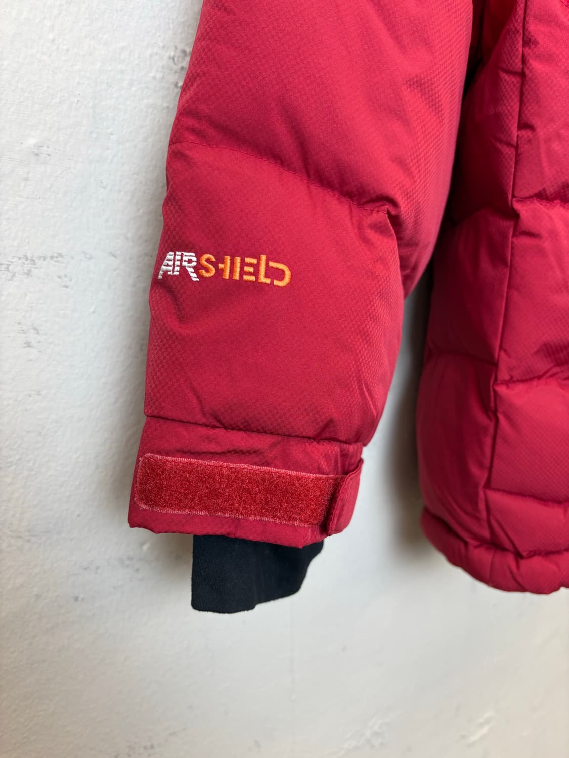 마운틴하드웨어 구스다운 패딩 레드 상품이미지6