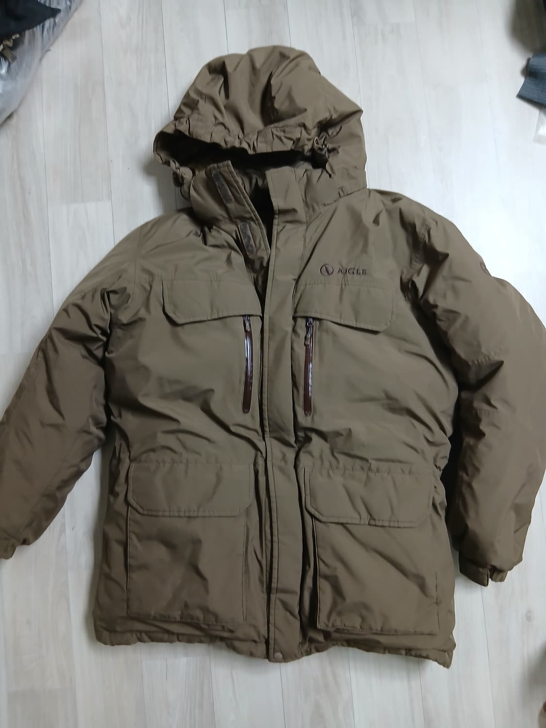 에이글 구스패딩 105 상품이미지1