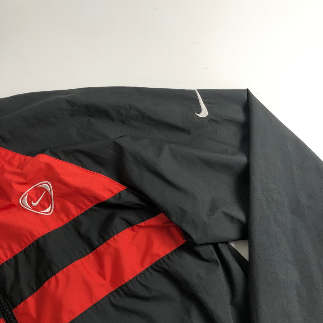 나이키 바람막이 m 상품이미지4