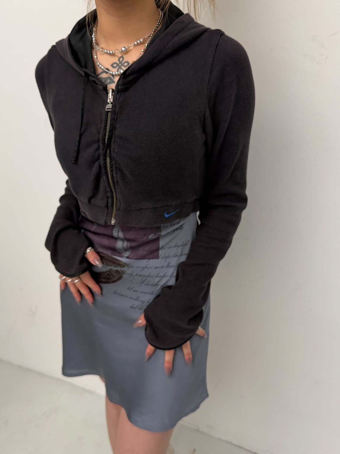 나이키 크롭 후드집업  상품이미지1