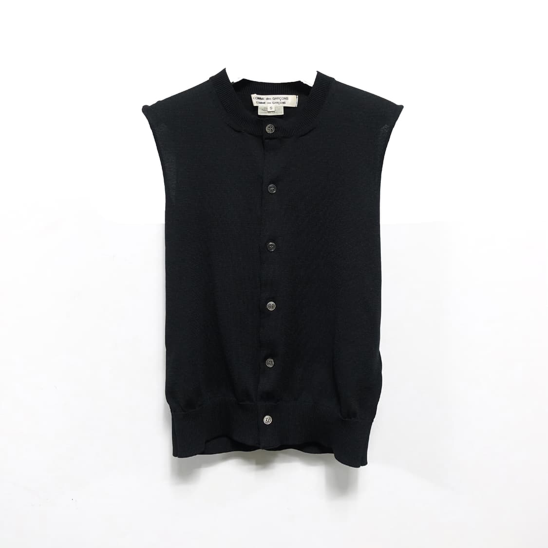 COMMEDESGARCONS 꼼데가르송 하프 슬리브리스 니트 가디건 나시 상품이미지1