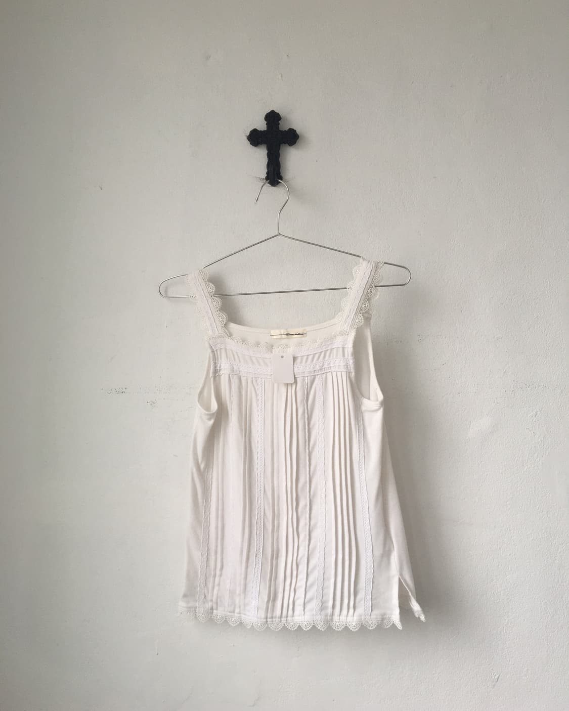 Lace trimming sleeveless 상품이미지1