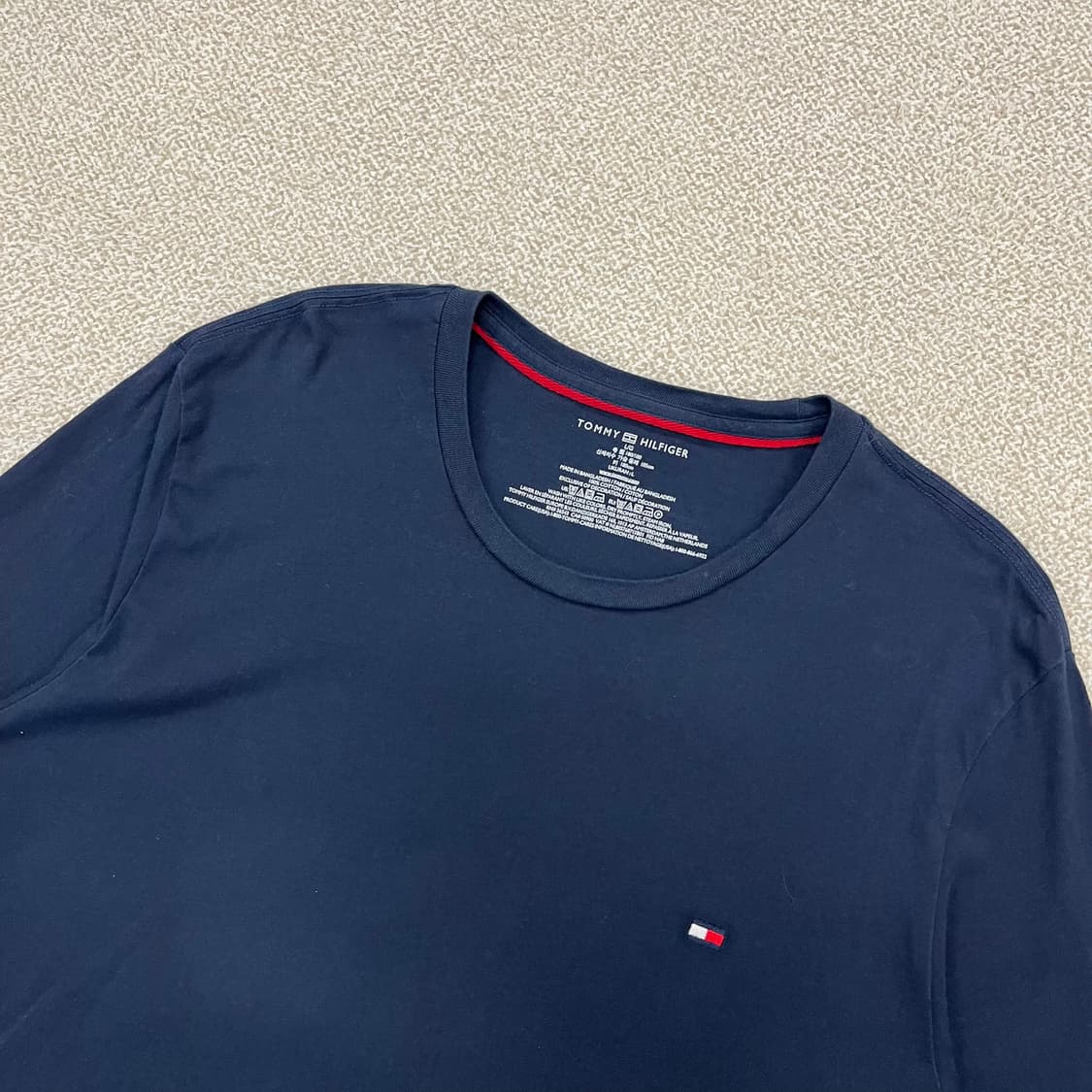 [L] 타미힐피거 스몰로고 롱슬리브 긴팔 티셔츠 네이비 4135 상품이미지4