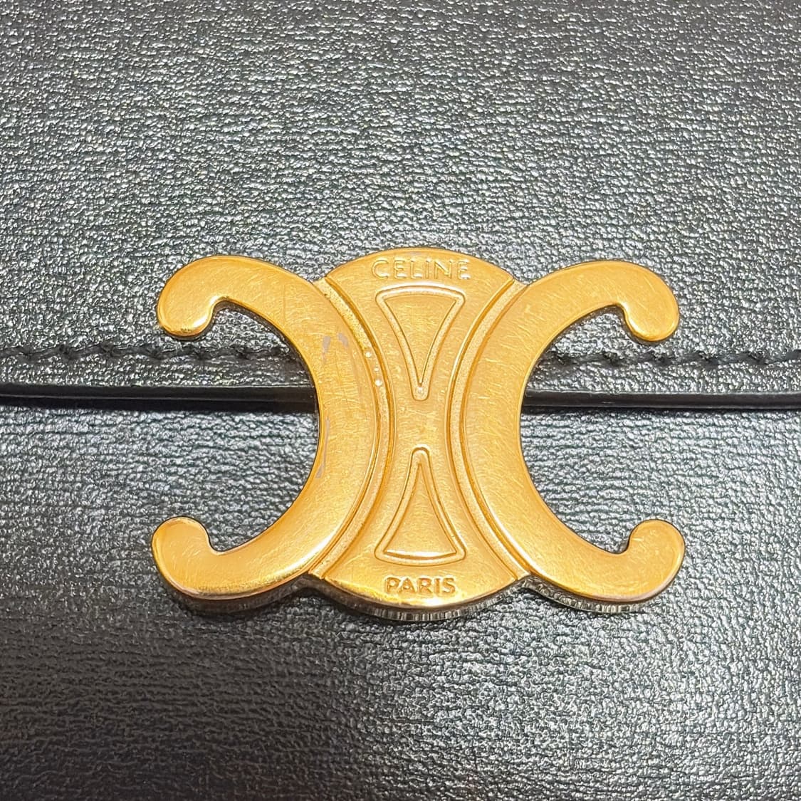 정품) 셀린느 트리옹프 플랩 지갑 상품이미지4