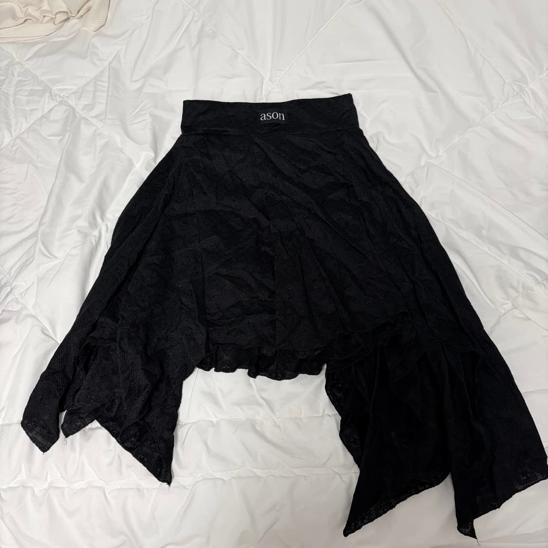 애즈온 언발란스 스커트 블랙 상품이미지2
