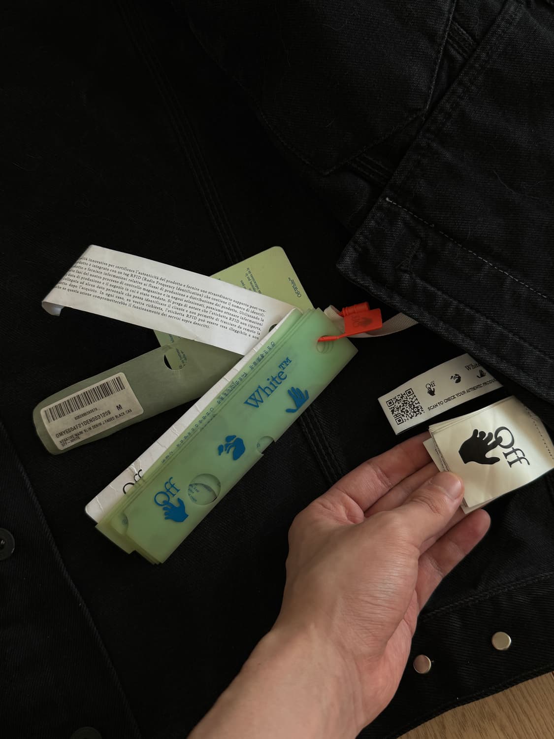 오프회이트 에로우 자켓  상품이미지5