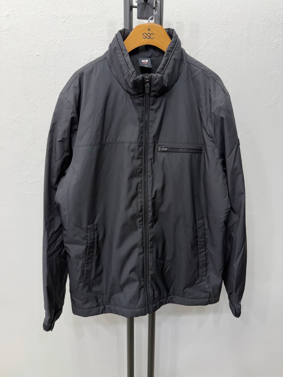 정품) K2 블랙 남성 경량패딩 100 상품이미지1