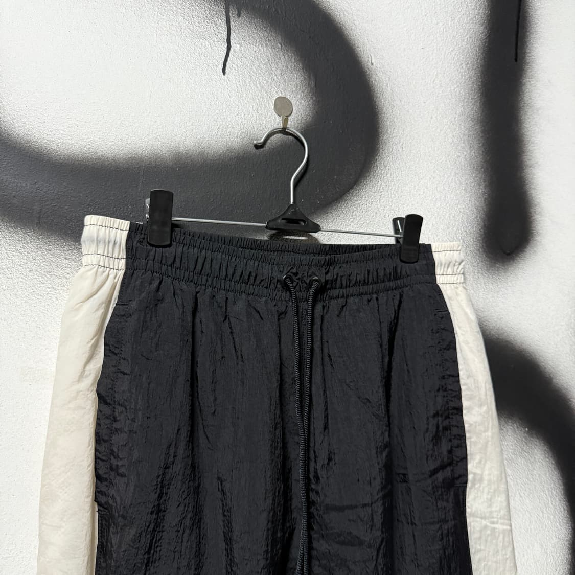 Jordan 나이키 조던 사이드 프린팅 배색 우븐 트랙 팬츠 상품이미지3