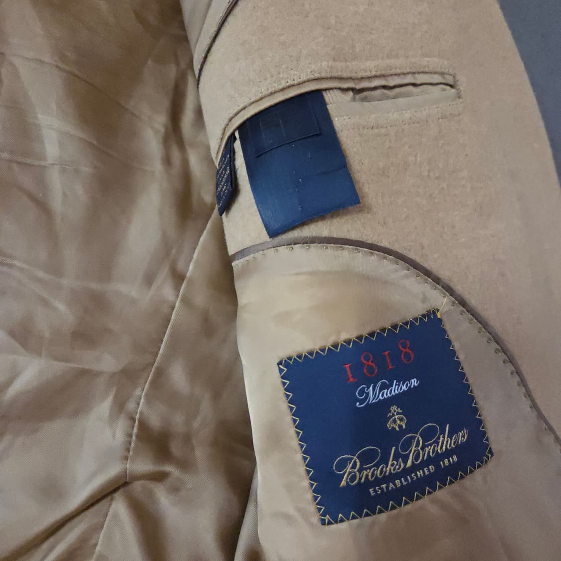 브룩스브라더스 메디슨핏 로로피아나 카멜헤어 블레이저 자켓 40 상품이미지9