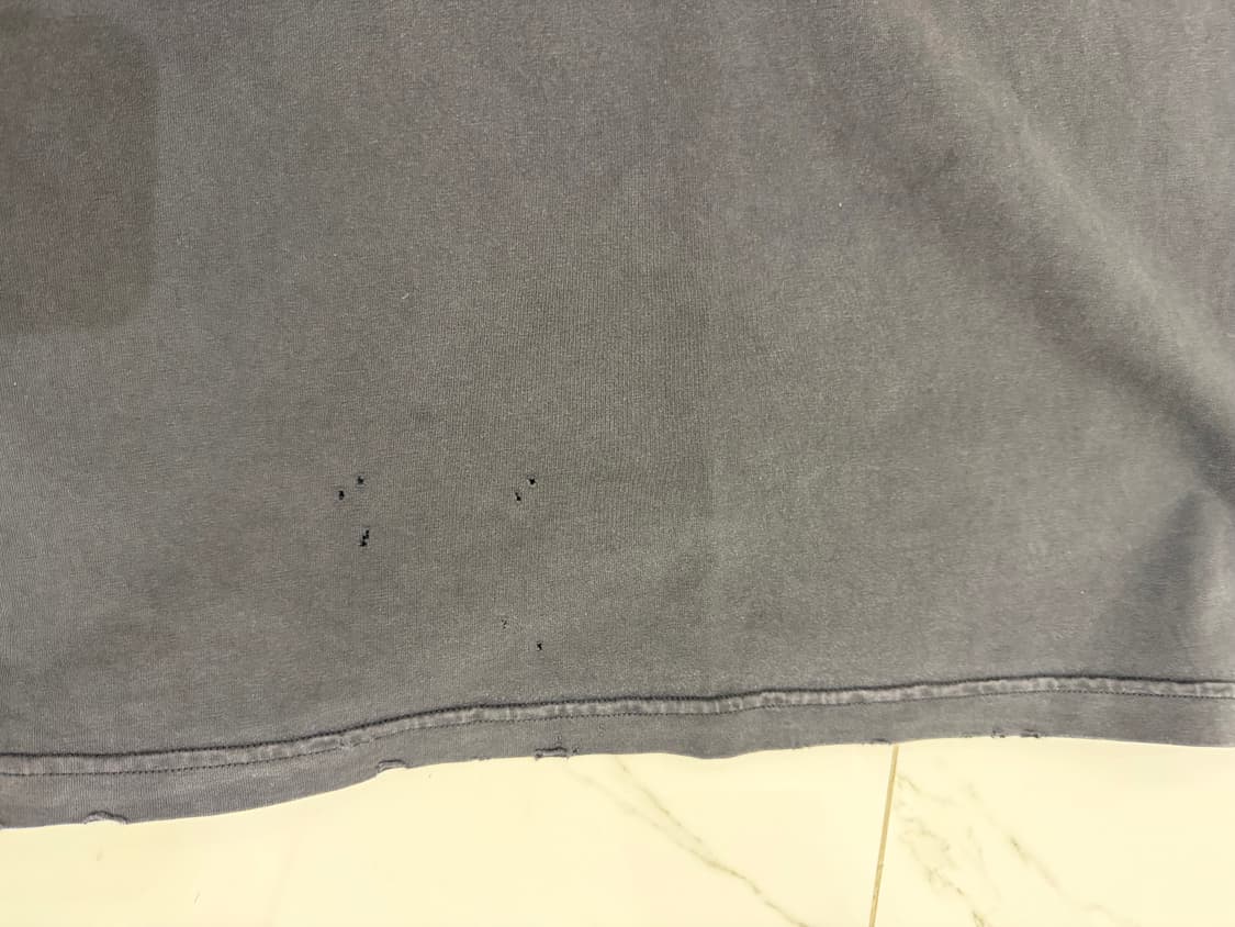 발렌시아가 피어싱 티셔츠 상품이미지9